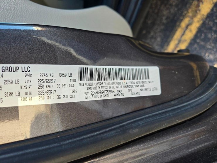 2015-dodge-grand-caravan-image-2