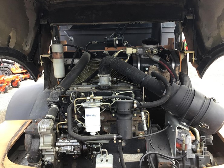 2002-case-321d-image-16