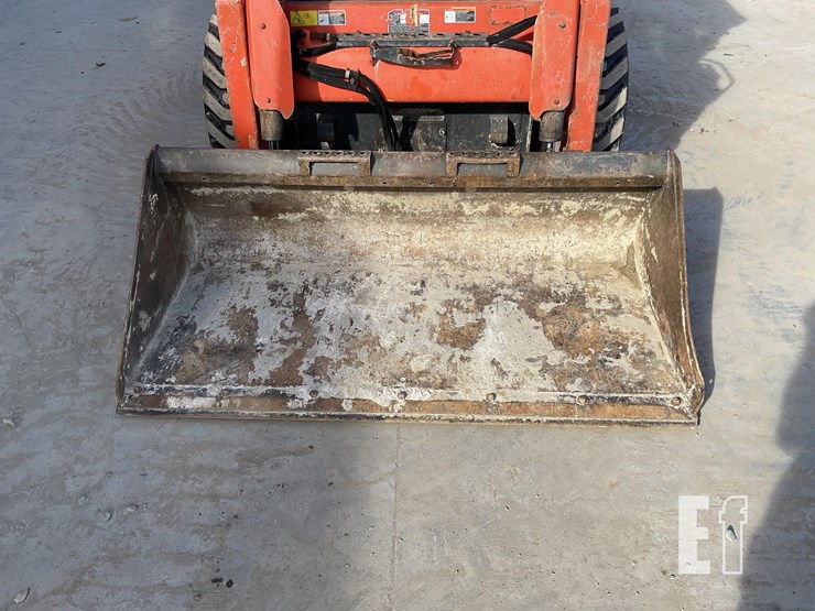 2021-kubota-ssv65-image-9