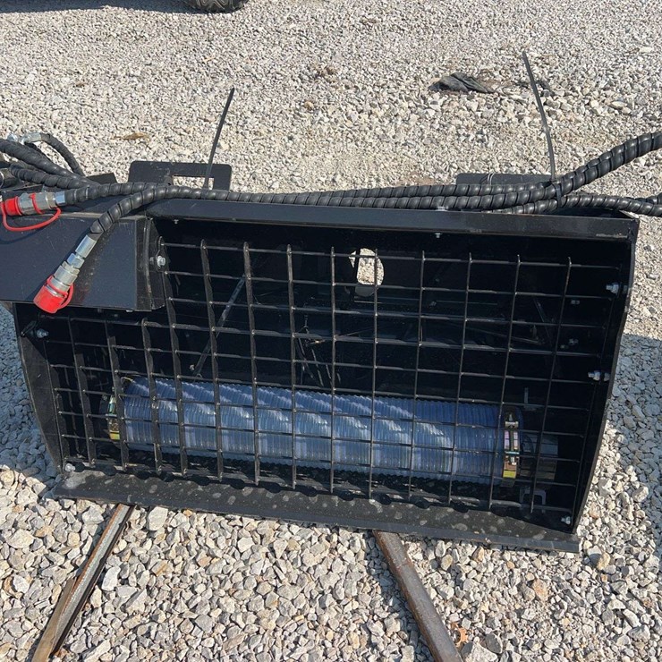 GIYI Hydraulic Skid Steer Mixing Bucket