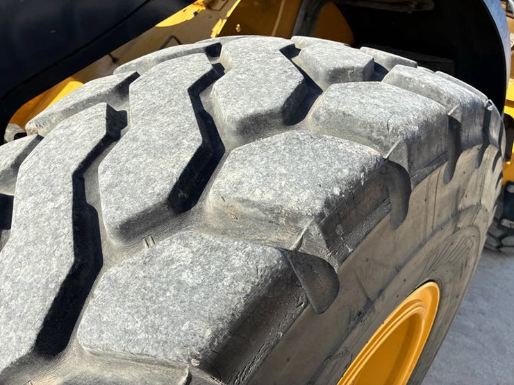 #122215-•-2019-jd-524l-#1dw524lzekf700961-image-63