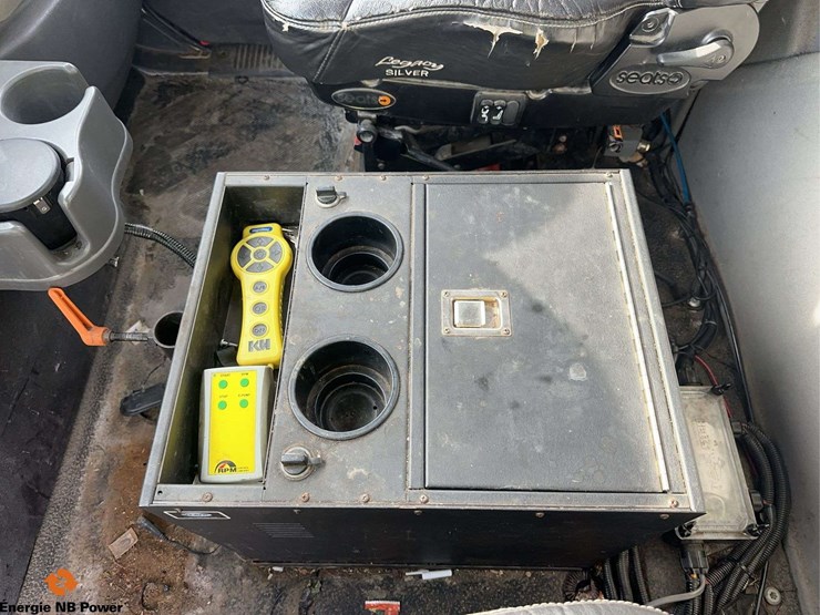 2017-international-durastar-4300-image-23