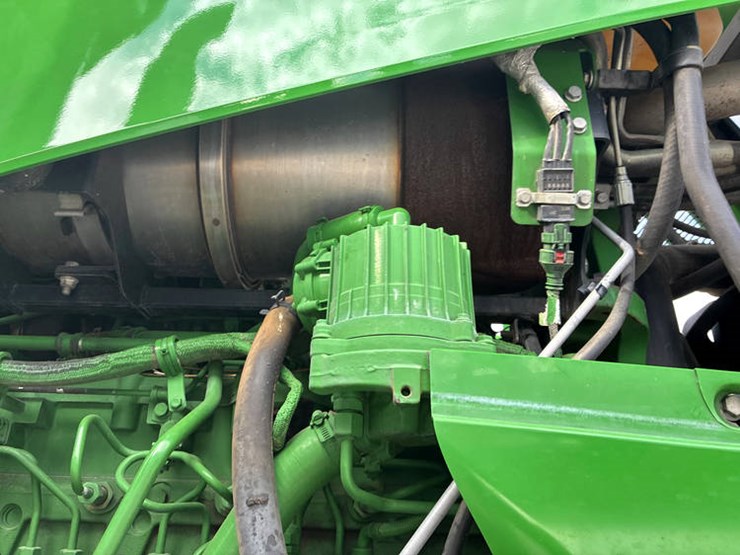 2014-john-deere-r4038-image-71