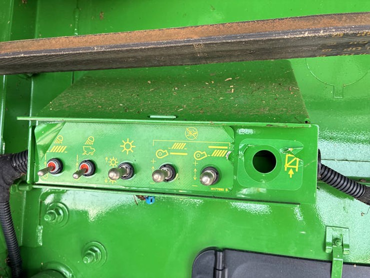 2023-john-deere-s780-image-77