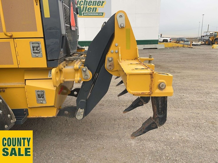 2020-deere-872gp-image-22