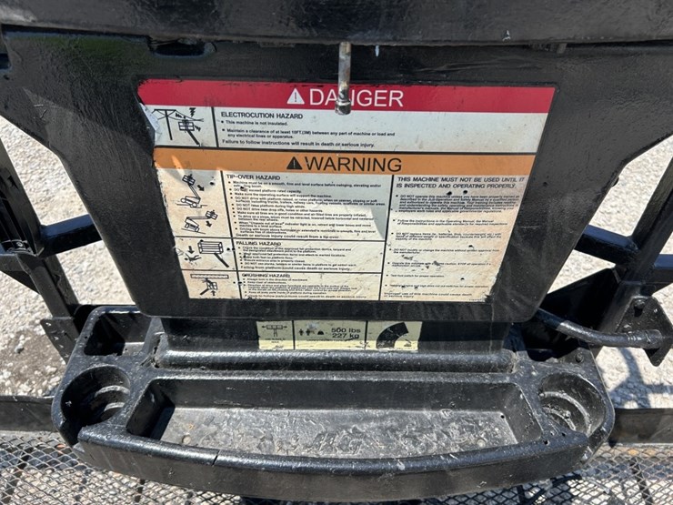 2008-jlg-800a-image-25