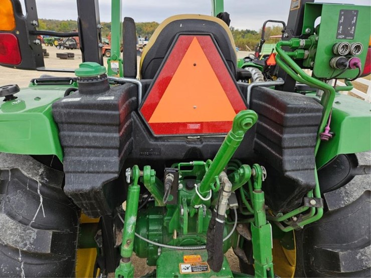 #3087-•-john-deere-4066-4x4-tractor,-h180-loader-image-22