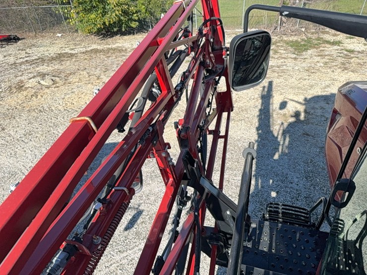 2023-case-ih-4350-patriot--sprayer-image-133