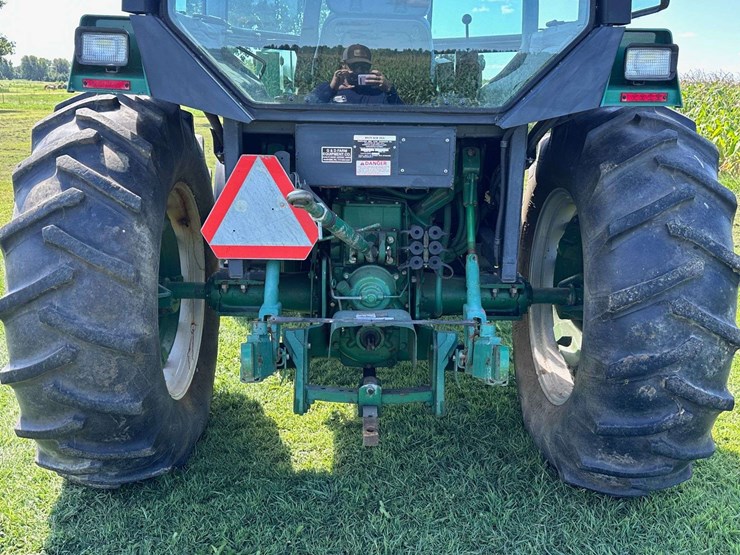 white-american-80-image-21