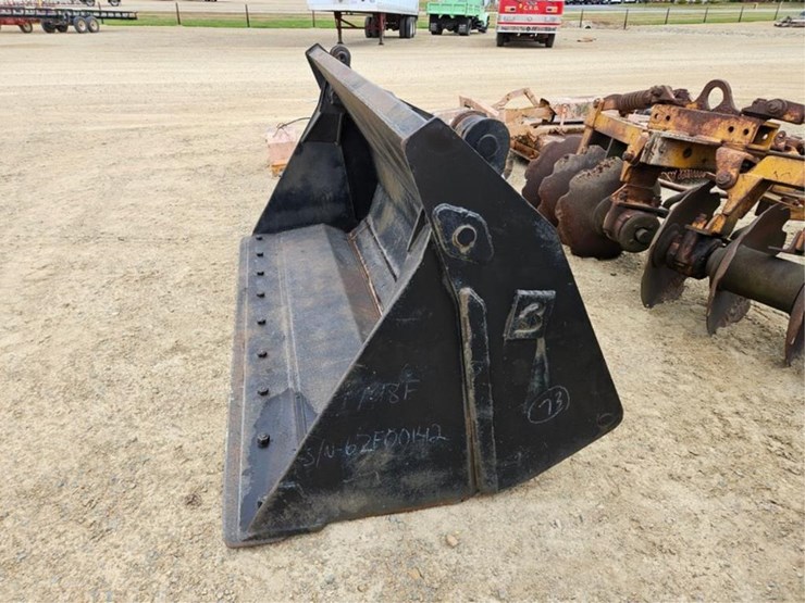 #3095-•-balderson-96"-4-in-1-bucket-image-2