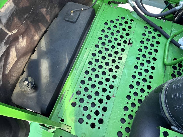 2009-john-deere-9770-sts-image-80