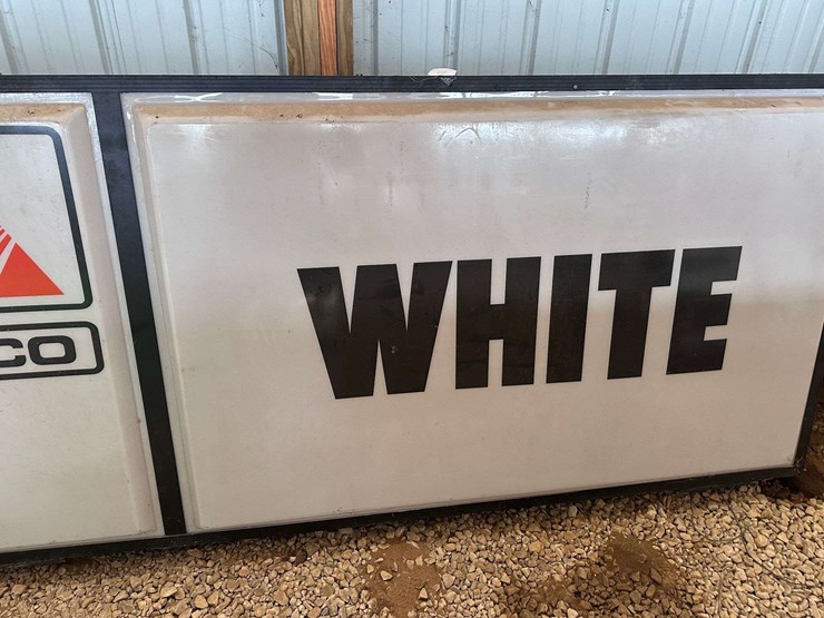 agco-white-lighted-double-sided-bubble-sign-image-3