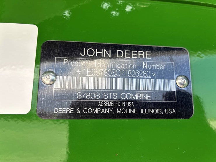 2023-john-deere-s780-image-2