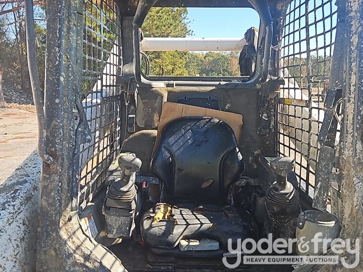 2016-bobcat-t870-image-23