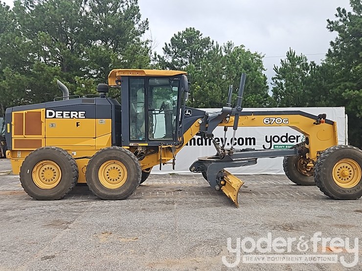 2019-deere-670g-image-6