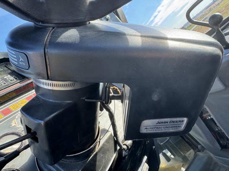 john-deere-11-image-43