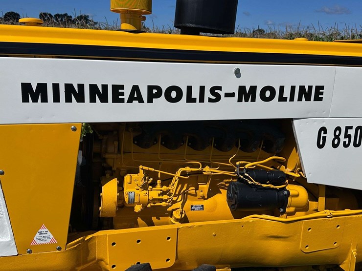 minneapolis-moline-g850-image-14