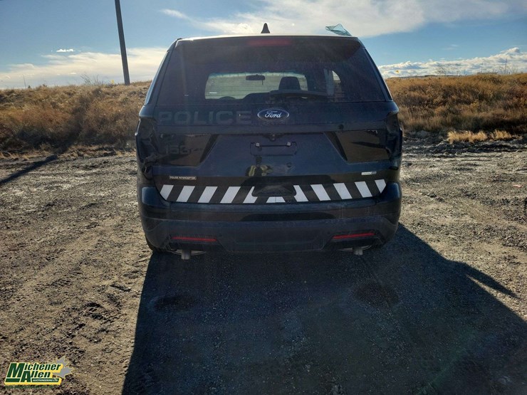 2019-ford-explorer-image-5