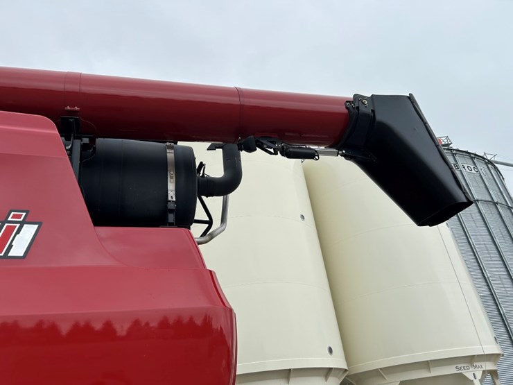2019-case-ih-8250-image-29