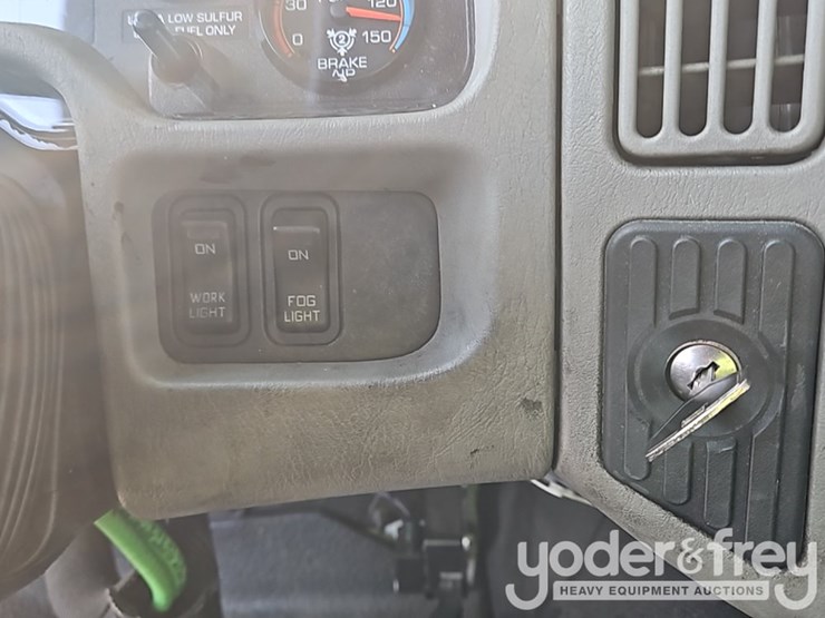 2017-international-8600-image-45