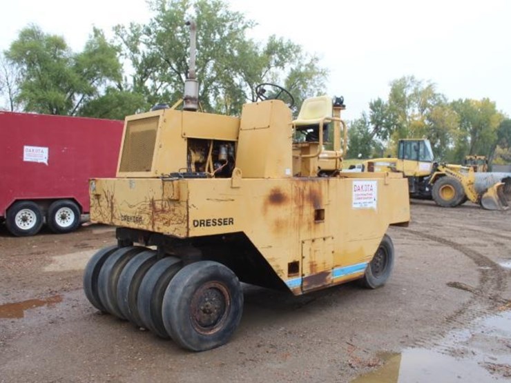 1986-dresser-p3000-image-1