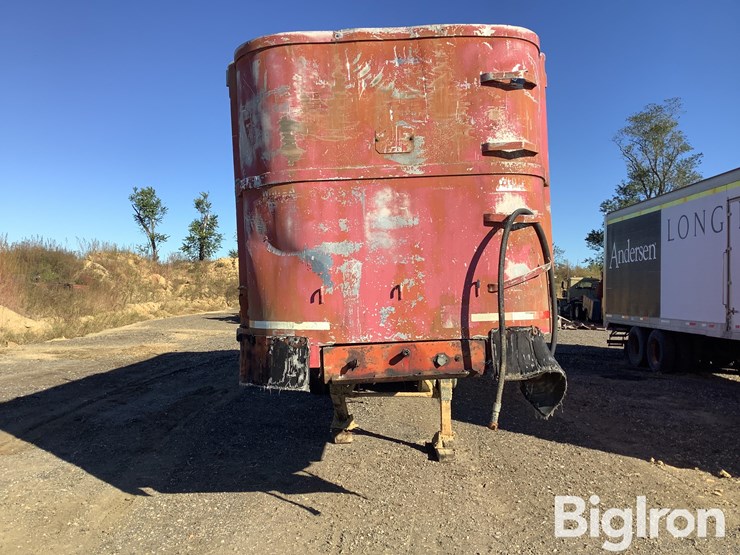 1970-white's-body-shop-30-t/a-aluminum-end-dump-trailer-image-2