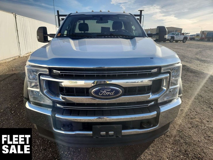 2020-ford-f550-image-22