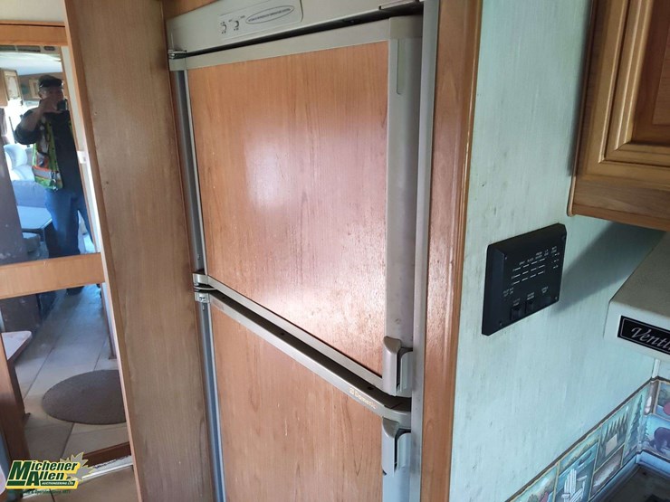 1996-chevrolet-p30-image-41