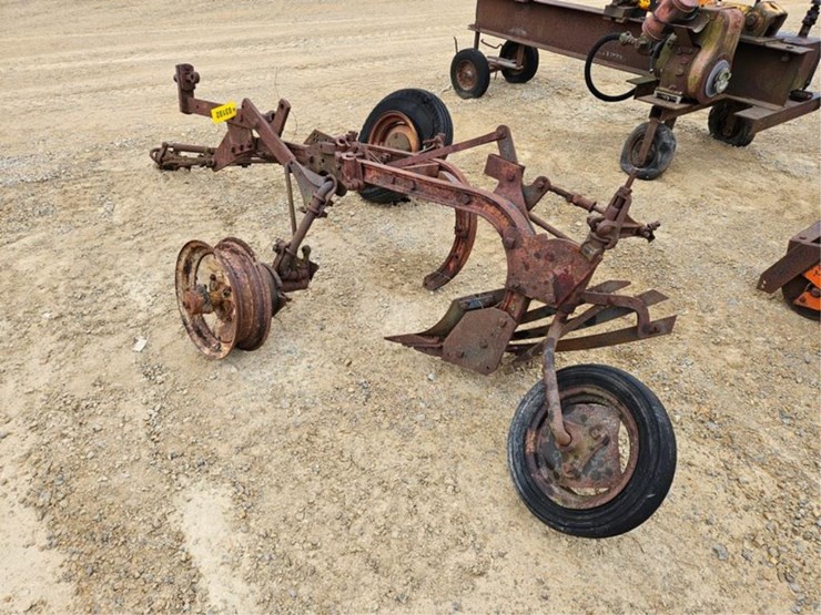#3102-•-2-btm-pull-plow-frame-image-3