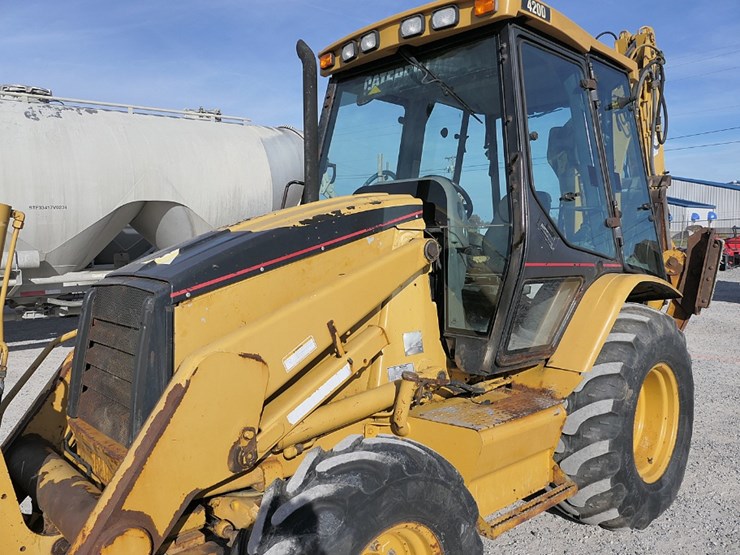 2001-caterpillar-420d-image-8