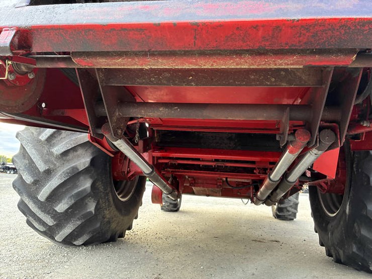 1990-case-ih-1660-image-30