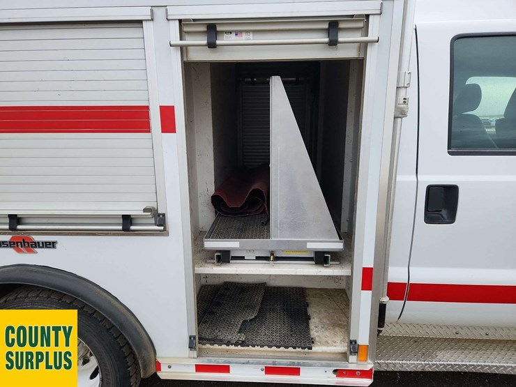 2011-ford-f550-image-34