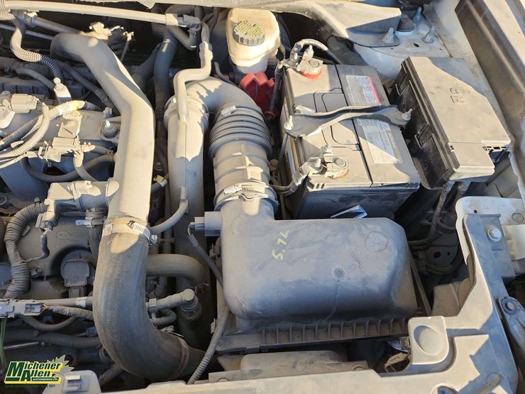 2017-ford-explorer-image-26