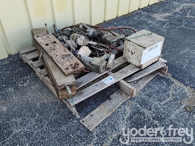 pallet-of-power-tools-and-parts-image-1