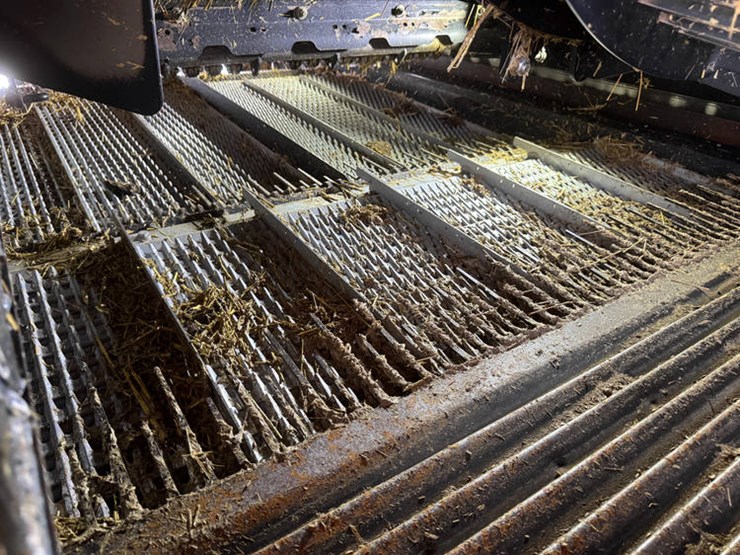 2023-case-ih-8250-image-30