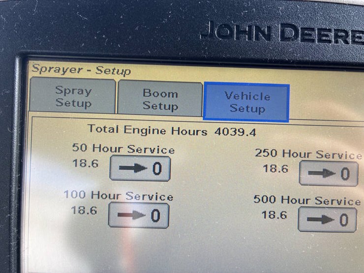 2014-john-deere-r4038-image-96