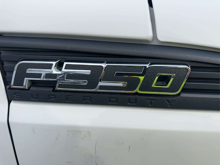 2014-ford-f350-xl-image-15