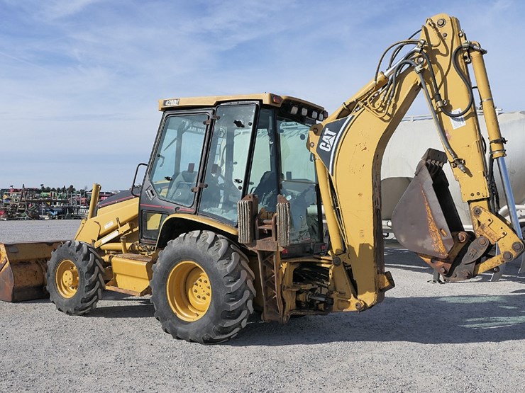 2001-caterpillar-420d-image-2