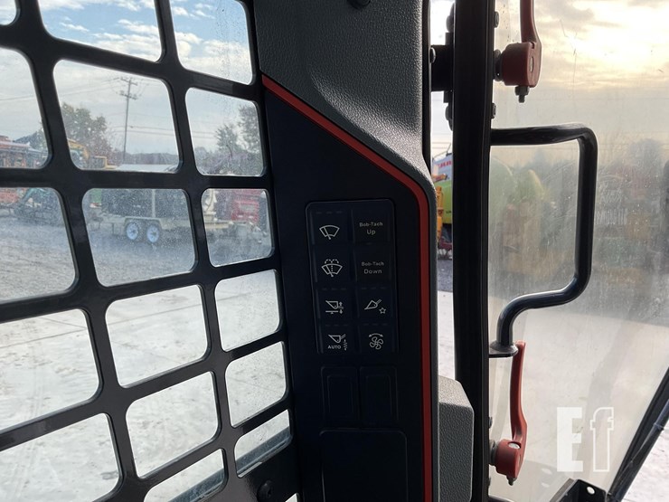 2020-bobcat-t76-image-18