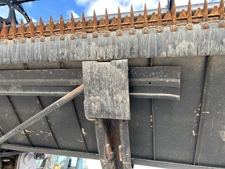 2019-mac-don-fd140-image-35