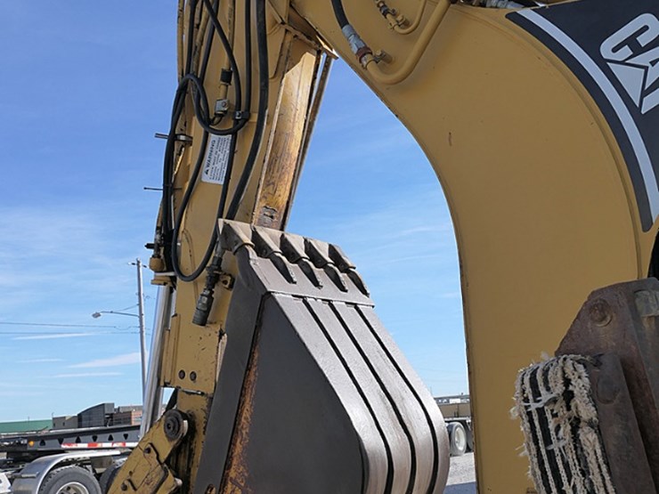 2001-caterpillar-420d-image-15