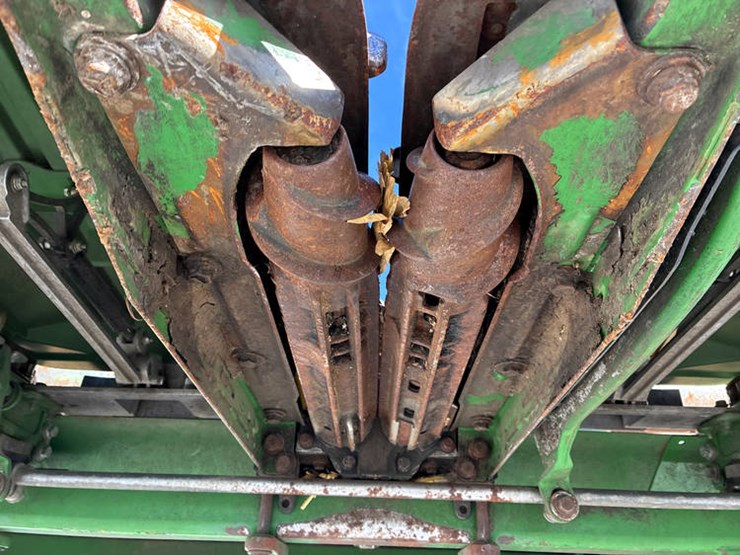 2012-john-deere-612c-image-44