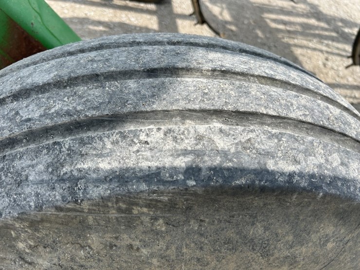 2002-john-deere-2400-image-33