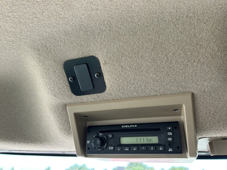 2012-john-deere-4940-image-41