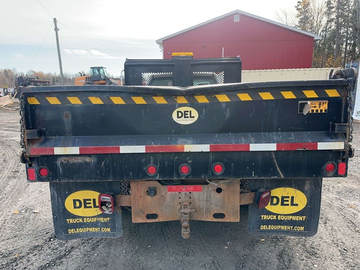 2015-chevrolet-3500hd-image-6