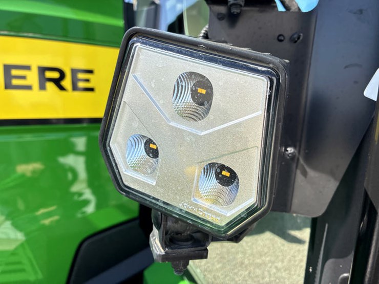 2023-john-deere-8r-370-image-69