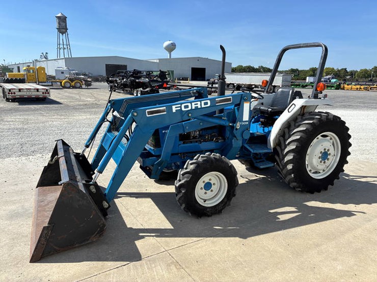 new-holland-2120-image-10