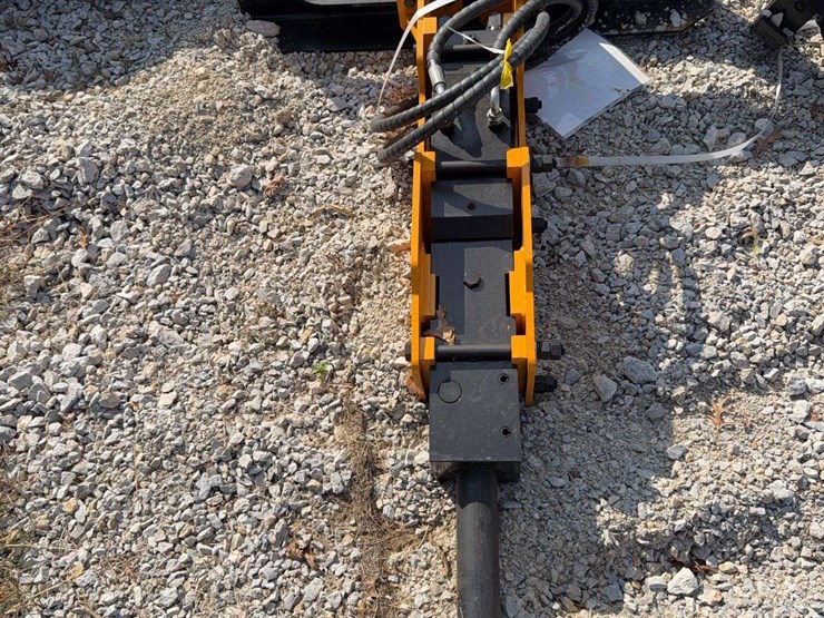 skid-steer-breaker-hammer-image-4