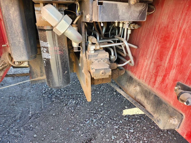 2012-case-ih-400-image-52