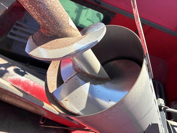 #122136-•-2009-mf-9795-#huc7217-image-103